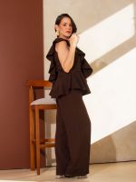 Conjunto Feminino Alfaiataria com Blusa Um Ombro Só e Calça Reta Caterina
