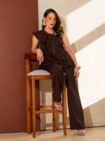 Conjunto Feminino Alfaiataria com Blusa Um Ombro Só e Calça Reta Caterina