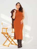 Vestido Feminino Midi de Tricô Canelado Gola Alta com Fenda Antônia