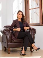 Blazer Feminino Couro Eco Acinturado com Bolsos e Forro Natália