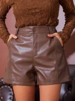 Shorts Feminino Couro Eco Cintura Alta com Bolsos Manu