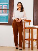 Calça Feminina Alfaiataria Reta com Pregas e Bolsos Luana