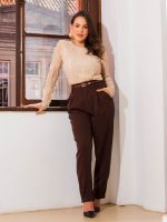 Calça Feminina Alfaiataria Reta com Pregas e Bolsos Luana