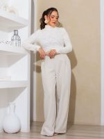 Blusa Feminina de Renda Manga Longa Gola Alta Luana