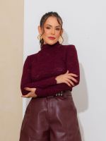Blusa Feminina de Renda Manga Longa Gola Alta Luana