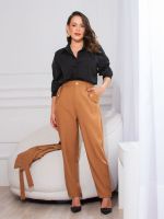 Calça Feminina Alfaiataria Reta com Bolsos Frontais Magda