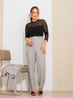 Calça Feminina Alfaiataria Reta com Bolsos Frontais Magda