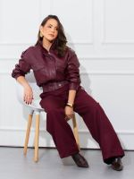Jaqueta Feminina Bomber Couro Eco com Bolsos Frontais Isadora
