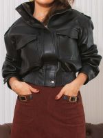 Jaqueta Feminina Bomber Couro Eco com Bolsos Frontais Isadora