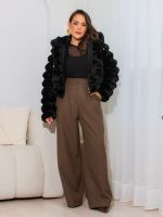 Calça Feminina Alfaiataria Reta com Bolsos Marcela