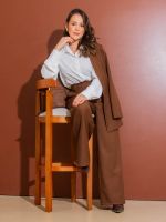 Calça Feminina Alfaiataria Reta com Bolsos Marcela