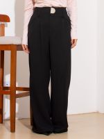 Calça Feminina Alfaiataria Pantalona com Fivela Alicia