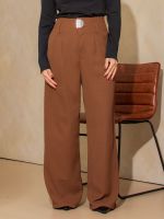 Calça Feminina Alfaiataria Pantalona com Fivela Alicia
