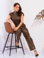 Blusa Feminina Couro Eco Gola Alta Samara