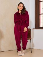 Conjunto Feminino Plush com Capuz Taís