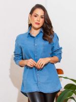 Camisa Feminina Jeans Alongada com Bolso Rafaela