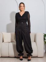Calça Feminina Ampla com Bolsos Virginia