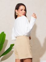 Shorts Feminino Transpassado em Veludo Cotelê Janaína