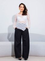 Blusa Feminina em Renda Manga Longa Vivian