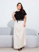 Blusa Feminina Básica Manga Curta Clara