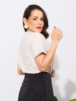 Blusa Feminina Básica Manga Curta Clara