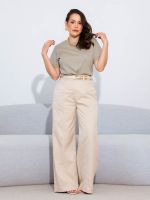 Blusa Feminina Básica Manga Curta Clara