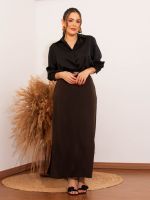 Saia Feminina de Tricô Midi Básica com Fenda Carina