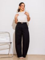 Camiseta Feminina 100% Algodão Manga Curta com Bordado na Gola Elisa