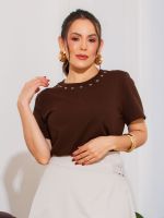Camiseta Feminina 100% Algodão Manga Curta com Bordado na Gola Elisa