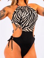 Maiô Animal Print Zebra com Recortes Laterais e Costas Cross Back San Andrés