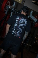 Camiseta Oversized Shadow Dragon - Preta