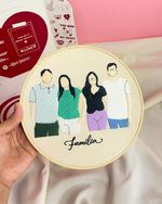 Quadro bordado com foto colorida