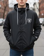 Jaqueta Corta Vento New Era Las Vegas Raiders Squad Preta