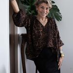 BLUSA V LAÇO ONÇA SEDA