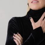 BLUSA GOLA ALTA LUTEIA