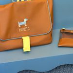 Escola com mochila