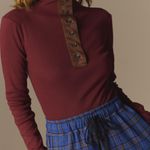 Blusa Canelada Gola Alta marsala