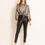 CALCA SKINNY MALHA COURO