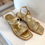 SANDALIA OKLEY OURO