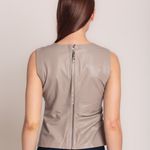 BLUSA PREGAS COURO