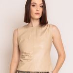 BLUSA PREGAS COURO