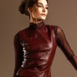 BLUSA PREGAS COURO
