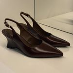 SCARPIN COURO FIVELA