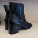 BOTA DE COURO CANO CURTO