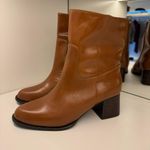 BOTA COURO SALTO