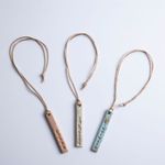 Colar Afeto Vertical | Vertical Affection Necklace