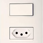 Conjunto Interruptor Simples + Tomada 10A Pial Plus+ Pial Legrand UN