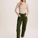 CALÇA NICOLE SARJA                                                                                   VERDE MILITAR