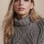 TRICOT RUBIA GOLA ALTA CINZA CLARO