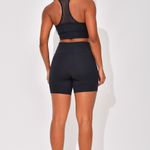 Bermuda Fitness Poliamida Lisa Preta Básica